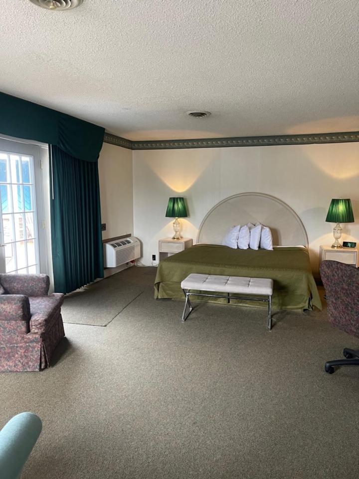 Knights Inn Mackinaw City Kültér fotó