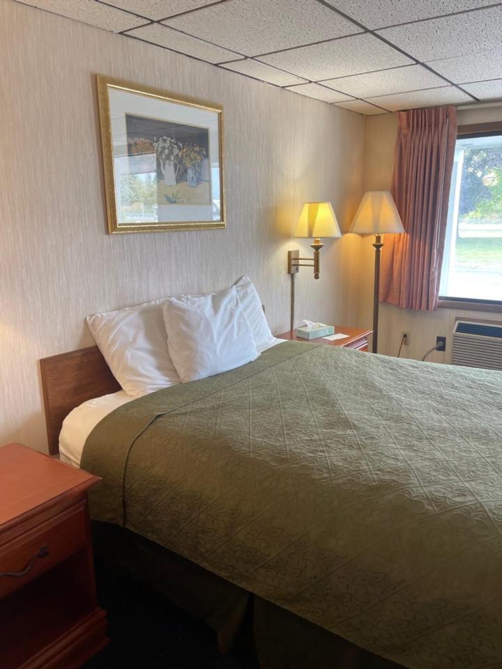 Knights Inn Mackinaw City Kültér fotó